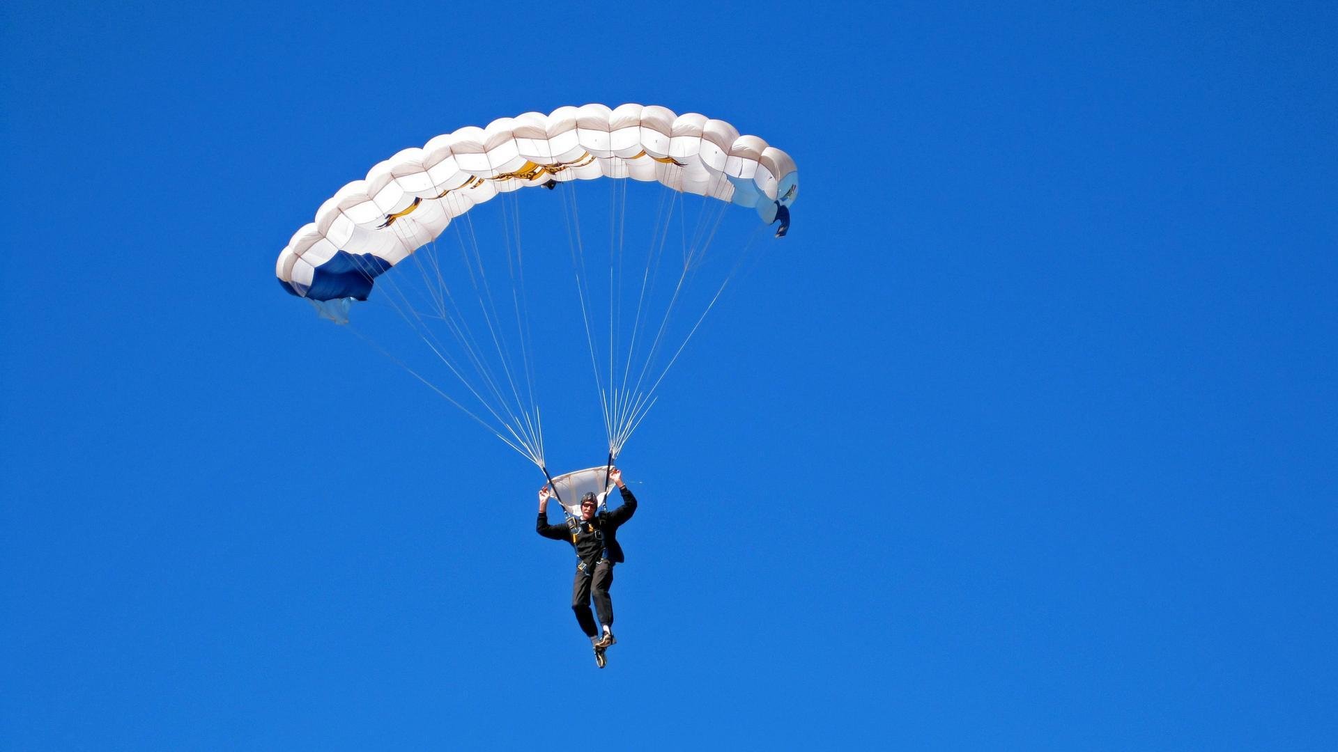 中国青少年篮球发展区域差异及均衡发展研究，全国青少年篮球特色